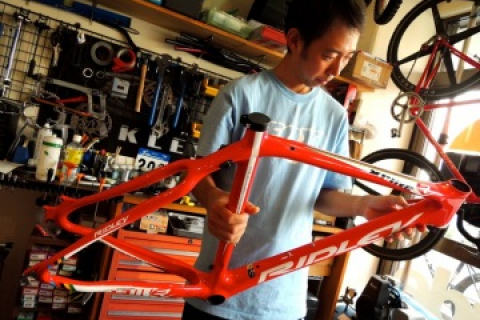 流行の兆しあるディスクブレーキ仕様シクロクロスバイクを